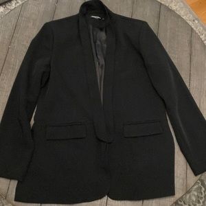 Urban Coco woman’s blazer. Large. Black